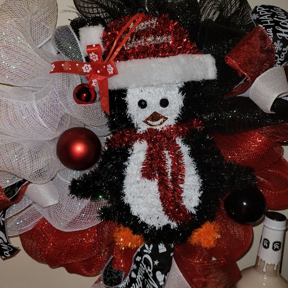 Custom Christmas Wreaths - Picture 12 of 15